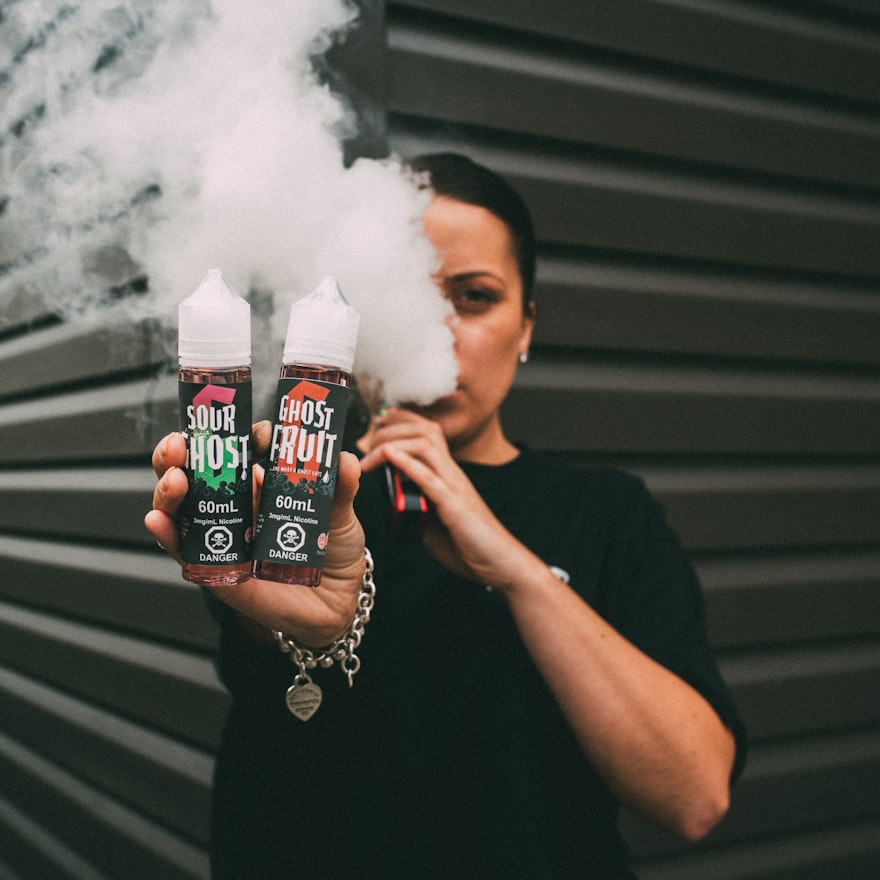 Best Bar Salt E-Liquids: Disposable Flavours in a Bottle