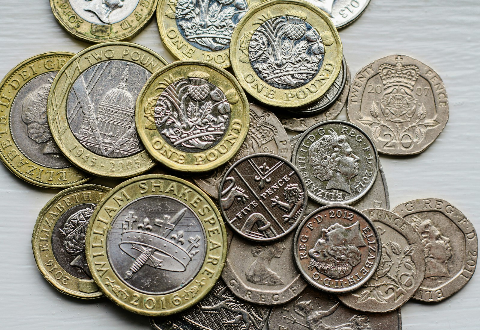 UK money and calculator — the 2026 UK vape tax explained