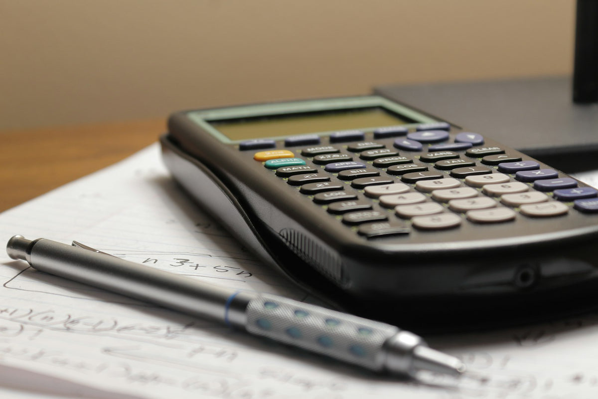 Receipt and calculator — working out vape prices after the 2026 tax